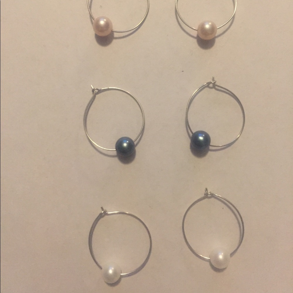 Three sets of freshwater pearl hoop earrings. - Picture 2 of 5